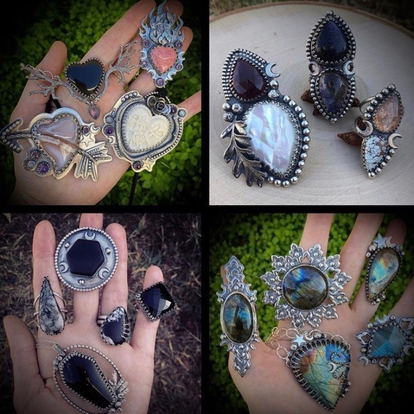 🖤Meet your posher🖤 - Picture 2 of 10